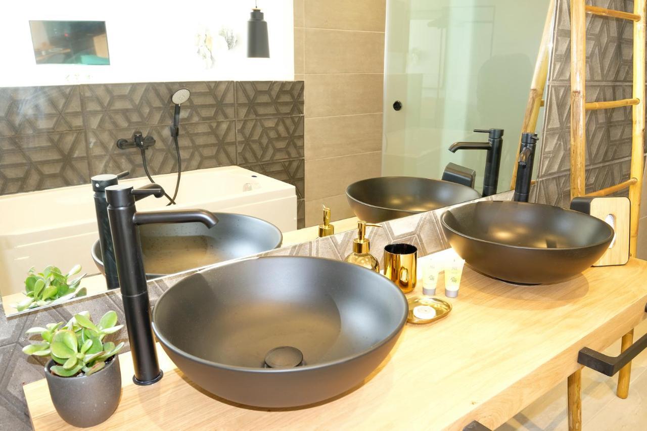 Ermou Monastiraki View Acropolis W Jacuzzi Apartment Athens Exterior photo